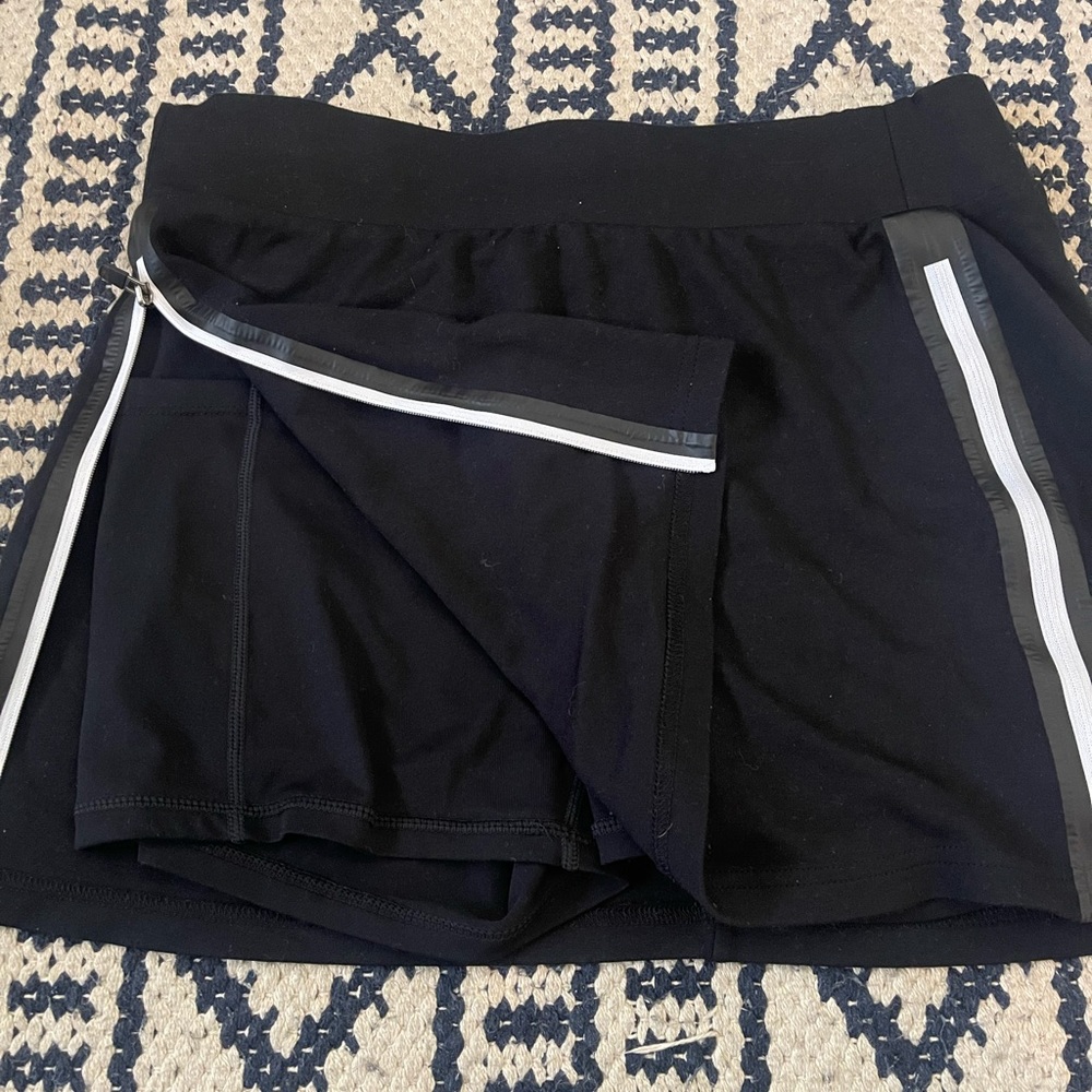 FABLETICS SHORT SKORT